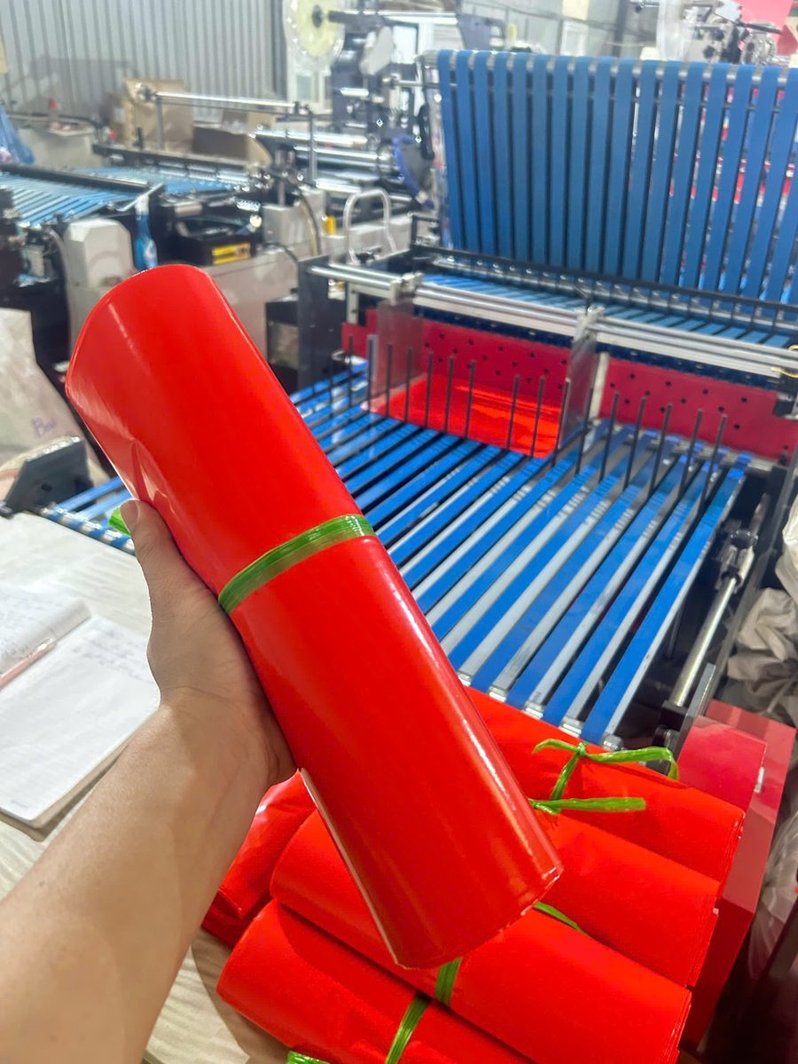 Túi niêm phong đóng hàng sản xuất tận xưởng 3TH cho chủ shop bán online